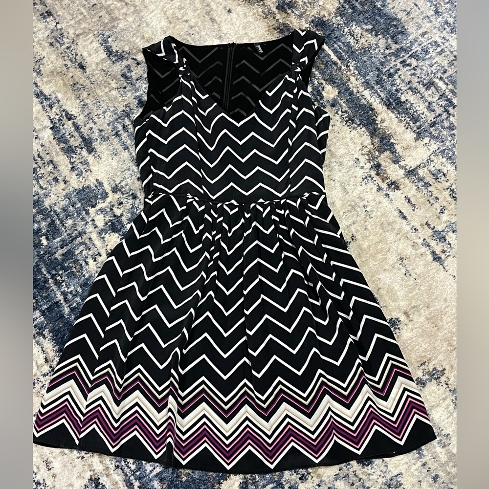 Black chevron print formal dress